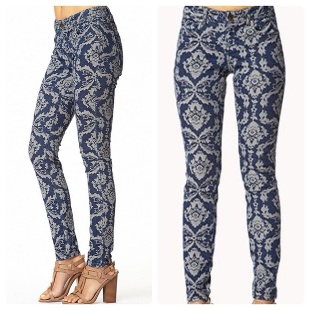 Life in Progress Damask Blue Skinny Jeans Size 28